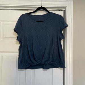 Lululemon crop top